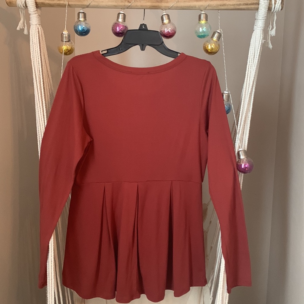 2/$15 Andree’ by unit- Women’s Medium Rust Babydoll Shirt - Picture 3 of 3